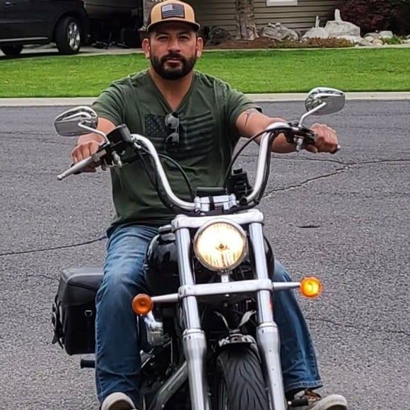 Meet your Posher, Eric - Picture 1 of 1